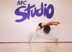yoga-domicile-mc-studio-1
